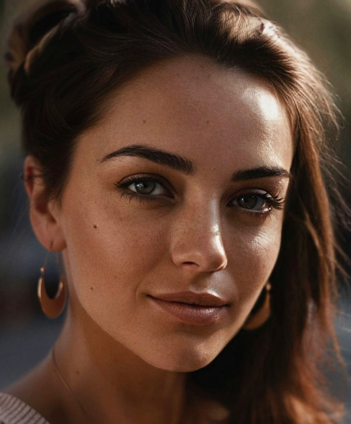 Close-up of a woman with beautiful features.